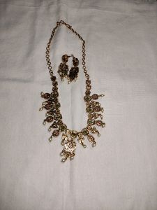 Premium Quality Necklace (TRENDING)