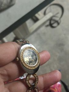 Elegant Camori Women's Watch