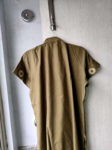 Floral Embroidered Kurta Set in Cotton