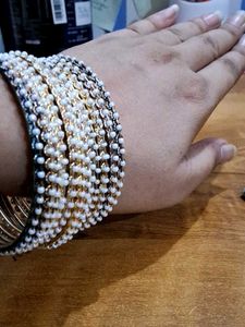 Pearl Bangle Set