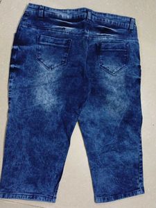 Stylish Denim Capris