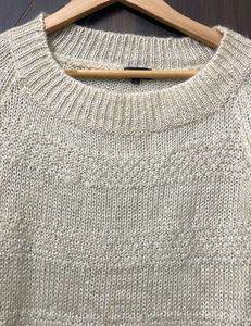 Off White Strectable Sweater
