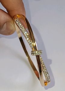 Knot Design Anti Tarnish Bracelet With AD