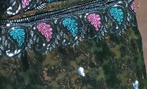 Elegant Green Saree With Hair Accessories Gift