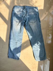 Three Quater Jeans