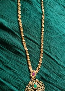 Elegant Gold-toned Necklace