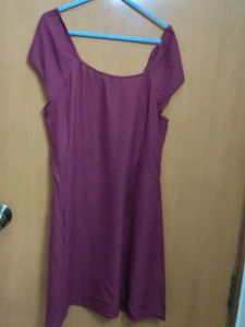 DressBerry Maroon Top - Size L
