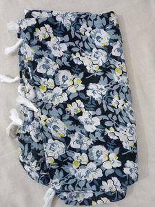 Floral Print Scarf with Tassels