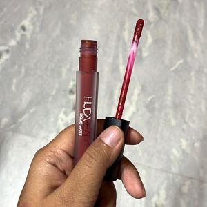 Huda Beauty Original Matte Lipstick