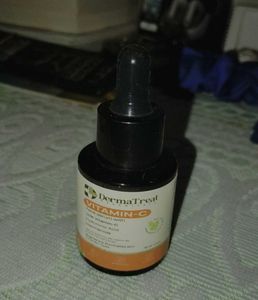 DermaTreat Vitamin C Serum