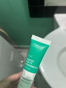 DermaTouch Salicylic Acid + Niacinamide Gel
