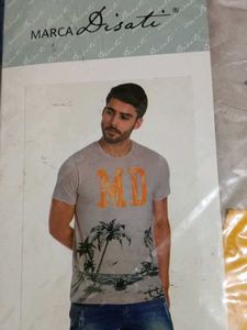 Marca Desati  Tshirt -M size