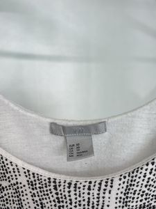H&amp;M PRINTED-LACE DETAIL TOP