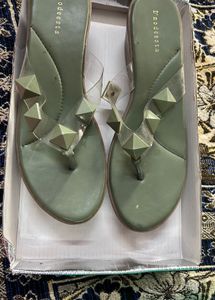 Stylish Green Flats