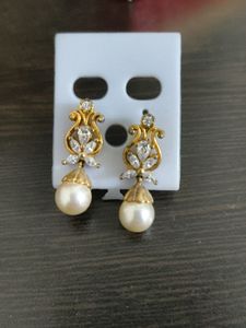 Moti Droplet Studded Earrings