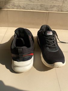 Hrx Super Fit Black Running Shoes