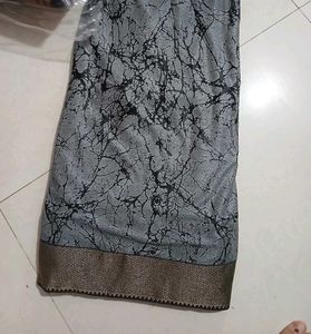 Grey Marble Print Saree