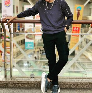 mens sweatshirt