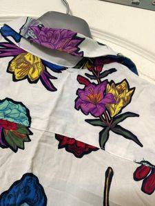 H&amp;M unisex printed shirt