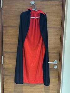 Halloween : Vampire Costume Reversable  Cape