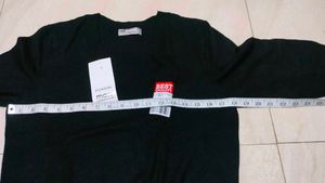 🆕🖤 BRAND NEW Black Pullover Sweater Top🆕🖤