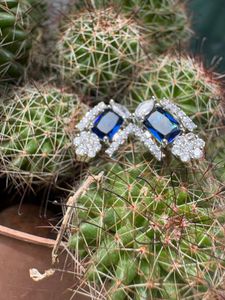 TITANIC BLUE AD STONE STUD