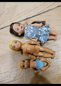 2 Barbie BabySitter Baby 1 Kelly Doll