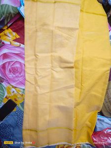 Yellow Cotton Saree With Blouse Piece