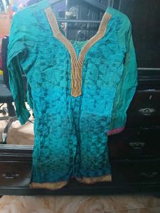 Green &amp; Pink Kurta Set