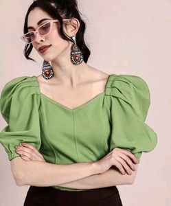 Puff sleeve top💚