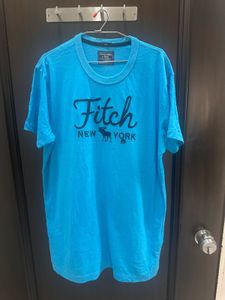 Abercrombie & Fitch Tee