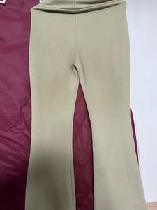 green pant