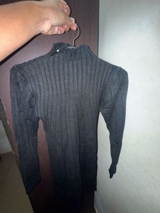 Stylish Black Knit Turtleneck Top