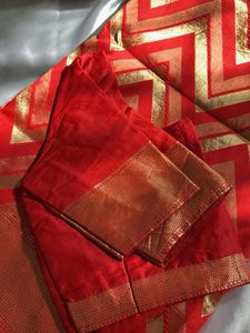 Tomato Red Saree With Blouse