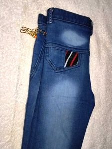 Blue Jeans with Chain Detail