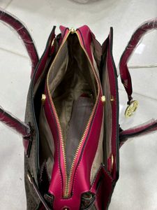 MK PREMIUM QUALITY LEATHER HANDBAG+ SHOULDER SLING