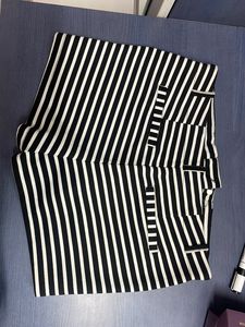 Forever 21 Black &amp; White Smart Dress Shorts