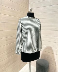 H&amp;M Pintresty Green Striped Top