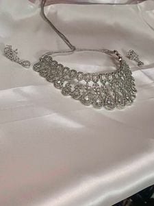 A D Jewellery Set