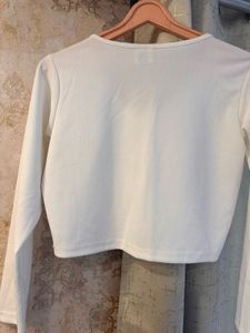 Brand New White V-neck Crop Top, Bust- 32/34