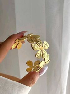 An-ti tarnish bracelet