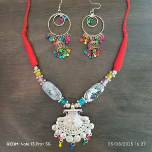 Necklace &amp; Earring Set