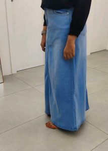 BLUE DENIM SKIRT