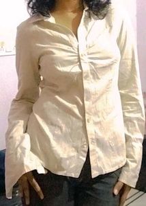 Woman fitted shirt