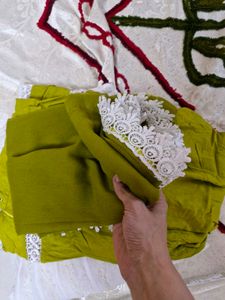 Lucknowi Chikankari Kurti Set