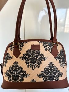 Zouk Brand new Patterned Handbag