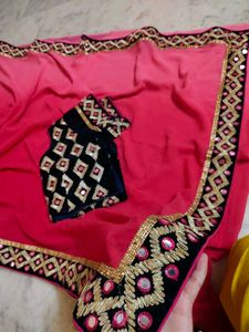 velvet border an blouse very nice 👍 saree 💌.