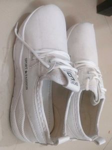 Sport Fation Shoes Local
