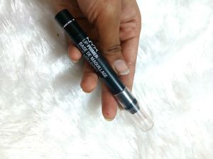 NYX  professional makeup Lip Primer