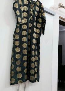 Beautiful Black Colour Banarsi Silk Kutra